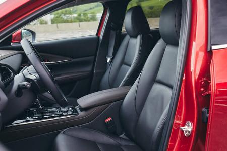 Mazda CX-30 E-Skyactiv X, Vordersitze