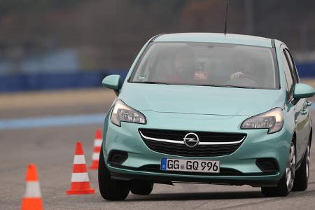 Opel Corsa 1.0 Turbo, Frontansicht, Slalom