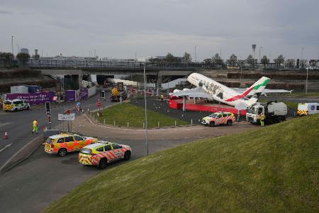 Der Flughafen bleibt voraussichtlich den ganzen Tag geschlossen.