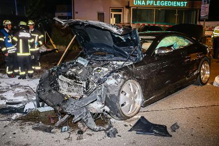 Der Fahrer des am Unfall beteiligten Pkw wurde festgenommen. 