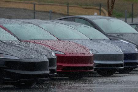 Tesla steht derzeit in Sachen Beliebtheit im Regen. (Archivbild)