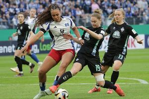 Arbeitssieg im Rekordspiel: Werder-Frauen im Pokalfinale