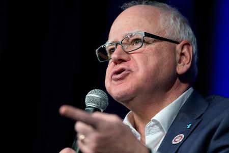 Als Vize wurde es nichts, will Tim Walz nun ins Oval Office? (Archivbild)