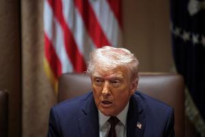 Trump: Russen zögern Verhandlungen vielleicht heraus