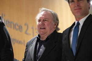 Gérard Depardieu beteuert weiterhin: "Habe niemanden betatscht"