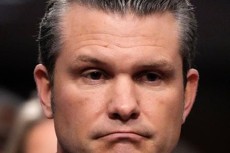 US-Verteidigungsminister Hegseth ist in der Geheimchat-Affäre zunehmend in den Fokus geraten. (Archivbild)