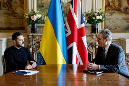 Großbritannien will Truppen zur Absicherung eines Friedens in die Ukraine schicken.