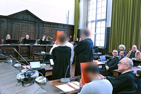 Der Prozess um ein illegales Autorennen mit tödlichen Folgen hat begonnen.
