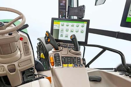 03/2025 John Deere 6R Traktor mit Sportpaket