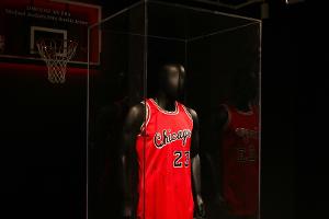 Erstes NBA-Trikot von Michael Jordan versteigert