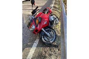 Motorradfahrer bei Verkehrsunfall verletzt