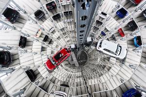 Analyse: Deutsche Autobauer fallen zurück