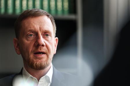 Kretschmer hält das kategorische Nein zur Lockerung der Russland-Sanktionen nicht mehr für zeitgemäß.
