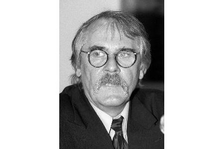 Der Ex-DDR-Oppositionelle Poppe ist gestorben. (Archivbild) Der Ex-DDR-Oppositionelle Poppe ist gestorben. (Archivbild)