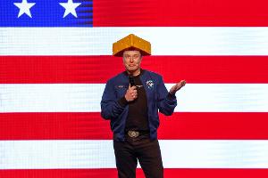 Musk verteilt vor Richterwahl in Wisconsin Millionen-Schecks