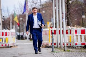 Union und SPD wollen in kleineren Gruppen beraten