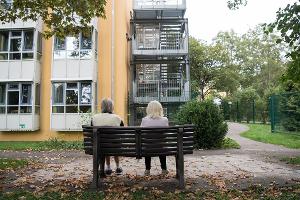 Demenz: Mit diesen Tipps klappen Gespräche besser