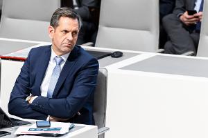 Führungswechsel in Niedersachsen: Weil übergibt an Lies