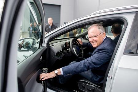 Seit 2013 ist Weil nicht nur als Regierungschef, sondern auch als VW-Aufsichtsrat krisenerprobt. (Archivbild)