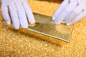 Goldpreis: Trumps Zollpaket treibt Kurs auf Rekord
