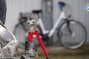 (336) Lass dein Fahrrad registrieren - Gemeinsame Aktion von Polizeiinspektion Nürnberg-West und Verkehrspolizei Nürnberg