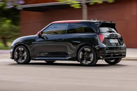Mini Cooper John Cooper Works JCW Electric