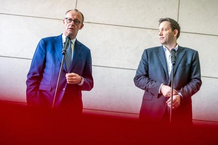 Raus aus dem Wahlkampfmodus, rein in die Verhandlungen: Nach der Bundestagswahl haben sich Merz und Klingbeil vorsichtig angenähert. (Archivbild)