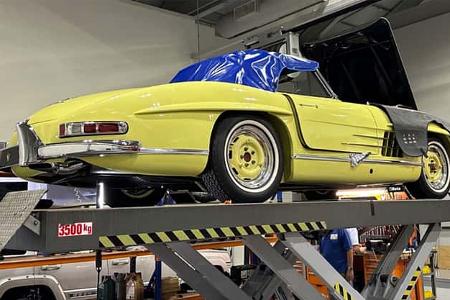 Mercedes-Benz 300 SL Roadster W 198 653 Phantasiegelb