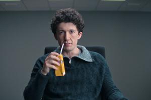 Moritz ist zurück aus dem Knast: So geht "How To Sell Drugs Online (Fast)" weiter