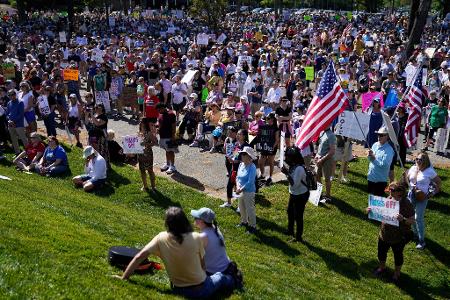 Auch in Charlotte im Bundesstaat North Carolina versammelten sich Demonstranten. 