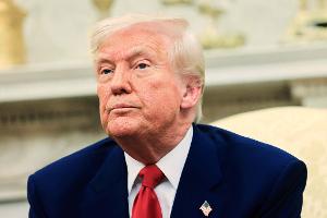 Trump geht zur jährlichen Untersuchung ins Krankenhaus