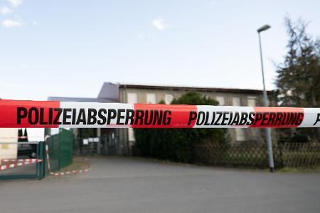 Frühestens Mittwoch sollen Ergebnisse der Untersuchung erste Antworten liefern.