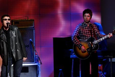 Oasis: Liam vs. Noel Gallagher