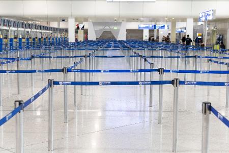 Die Fluglotsen streiken mit: Nichts geht mehr am Athener Flughafen