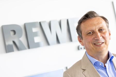 Rewe-Chef Souque ist zufrieden mit dem Jahr 2024.
