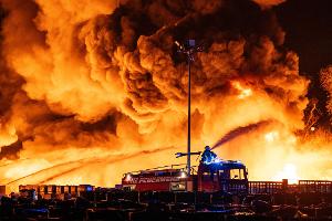 Großbrand im Münsterland - Firmenhallen zerstört