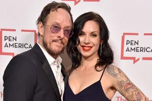 Weezer-Bassist Scott Shriner: Ehefrau bei Polizeieinsatz angeschossen