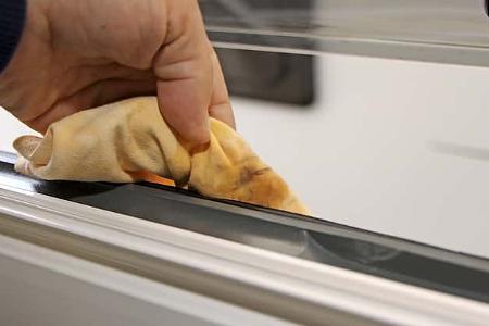 Reinigung und Pflege Gummidichtung