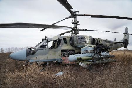 Die ukrainischen Streitkräfte sind im Abwehrkampf gegen Russland dringend auf westliche Militärhilfe angewiesen. (Archivbild)
