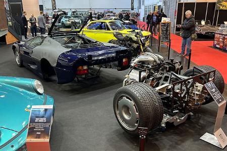 Techno Classica 2024 Jaguar XJ 220