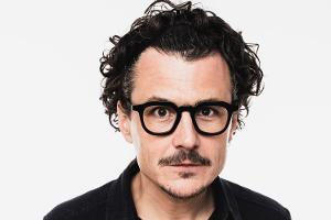 Schauspiel-Chamäleon Manuel Rubey: Früher Falco, heute Psycho-Stalker