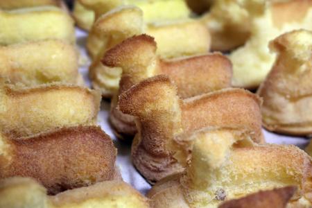 Auch Selbstgebackenes wie das klassische Osterlamm ist 2025 deutlich teurer. 