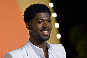 Diagnose noch unklar: Lil Nas X mit Gesichtslähmung im Krankenhaus