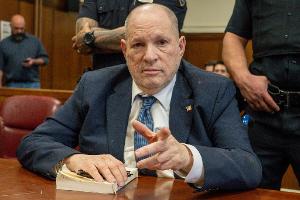 Neuauflage von historischem Prozess: Weinstein vor Gericht