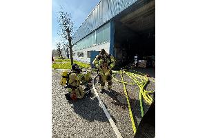 Brand in Filteranlage: Feuerwehr Menden im Einsatz am Dieselweg