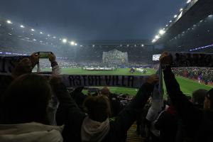 Panne im Villa Park: Stadion-DJ spielt Europa-League-Hymne