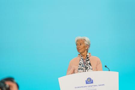 EZB-Präsidentin Christine Lagarde sieht viel Unsicherheit weltweit 
