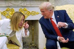 Gute Stimmung im Oval Office - Meloni umgarnt Trump