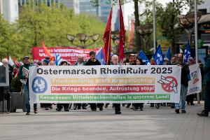 Ostermärsche im Zeichen der Friedenstaube