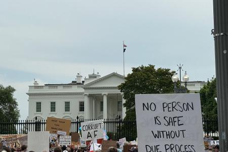 Proteste erreichen auch das Weiße Haus 